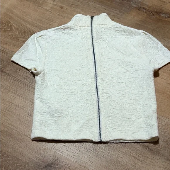 Alice + Olivia Cream Floral Mock Turtleneck Crop Top Size 2 - Picture 2 of 4